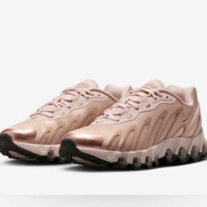 Nike Women's Rose Gold Sneakers